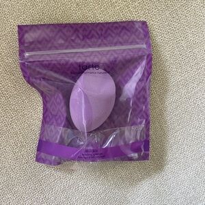 Tarte. Blending sponge